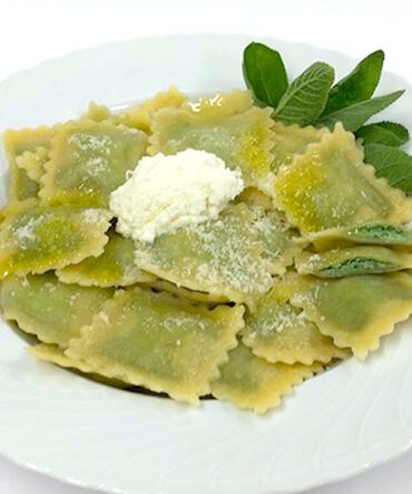 Raviolis de espinacas y ricotta